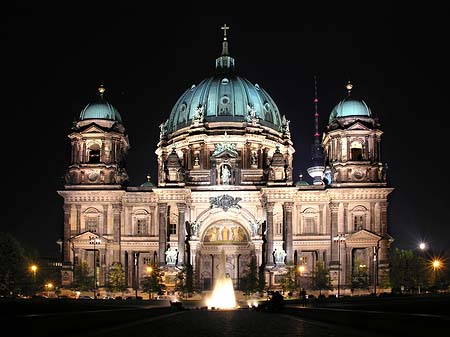 Berliner Dom bei Nacht - Berlin (Berlin)