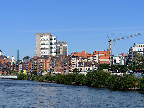 Blick auf den Hafen - Hamburg (Hamburg)